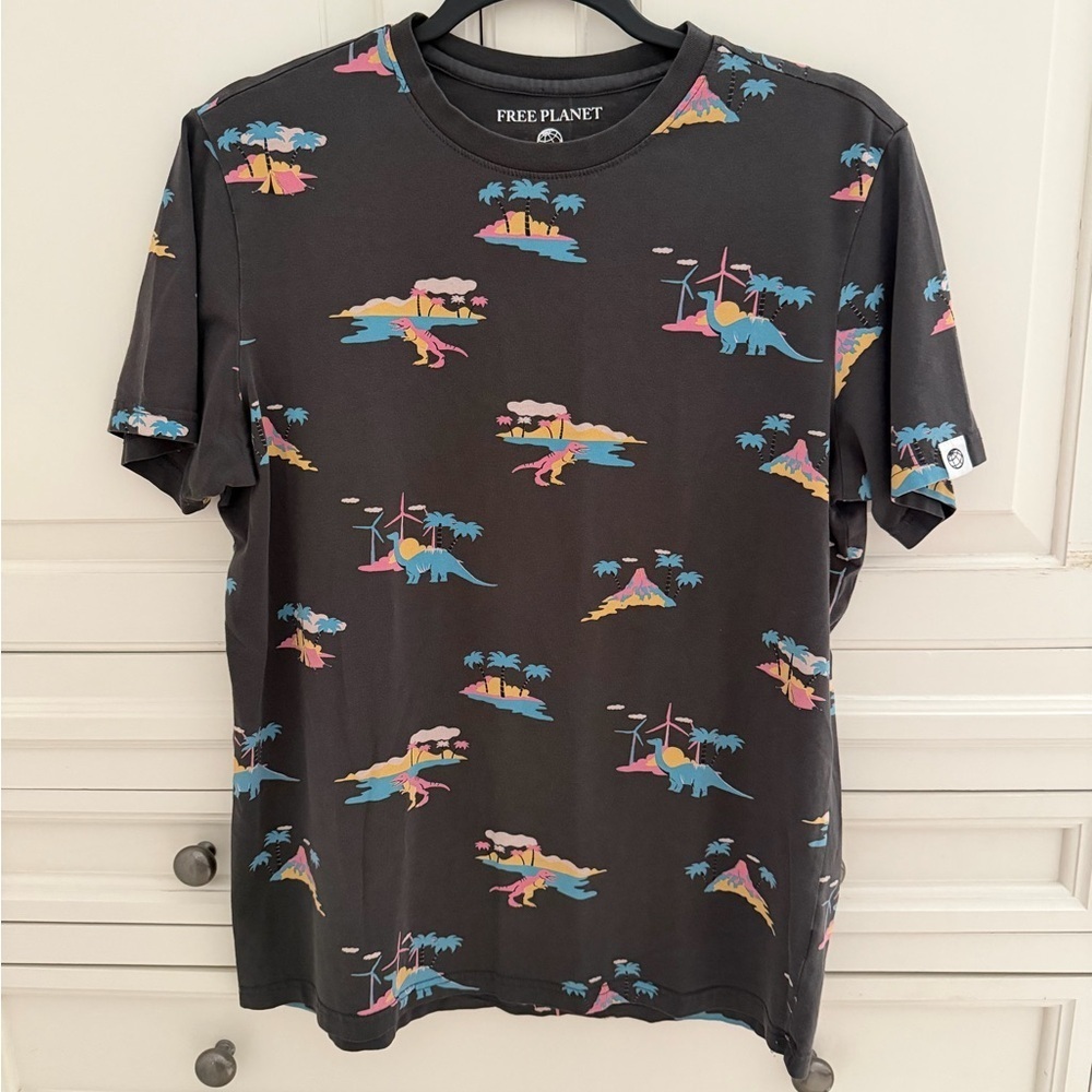 Free Planet Black Dinosaur Print Men's Shirt small